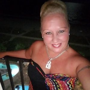 Meet your Posher, Sandy