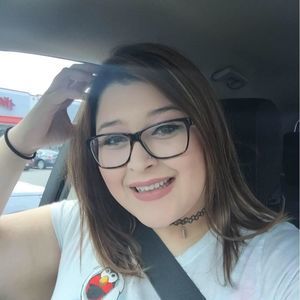 Meet your Posher, Lizzette