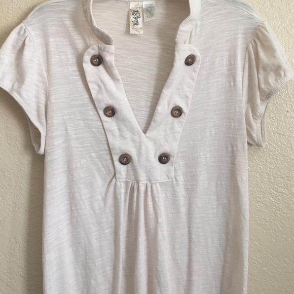 Buttoned Top - Picture 3 of 4