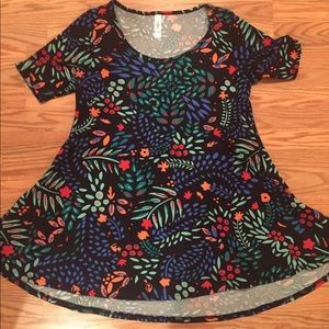 LuLaRoe perfect tee/ 30% off bundles!