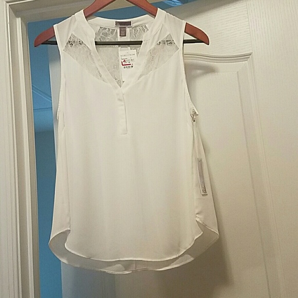 White sheer sleeveless blouse/shell w/lace detail