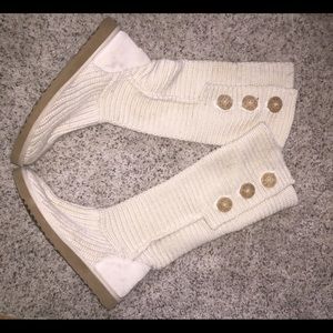 Cream colored knit uggs