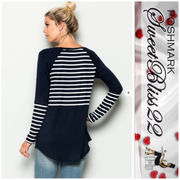 💎 Navy Blue Top💎 - Picture 2 of 2