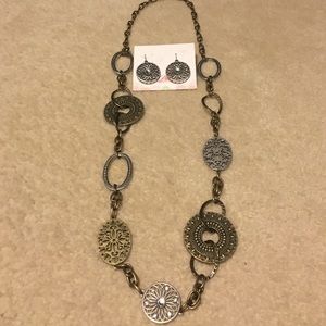 Premier necklace & earrings