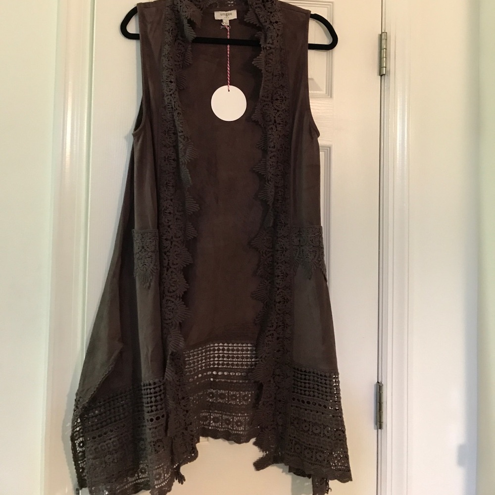 DISCOUNTED 💕💕DARK BROWN KOMNO/very pretty trendy