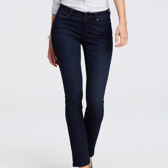 Ann Taylor Curvy Skinny Jeans size 4