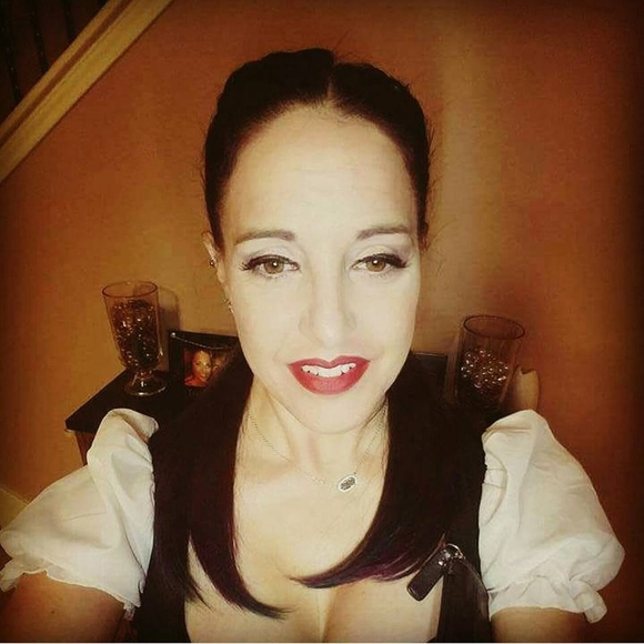 Meet your Posher, Tara