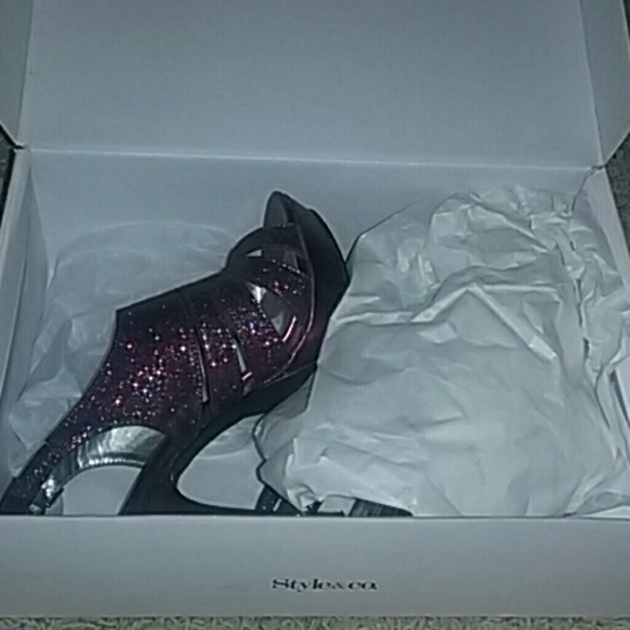 Sparkly Style and Company Plum high heels