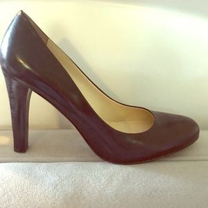 THE PERFECT Ralph Lauren black leather pumps