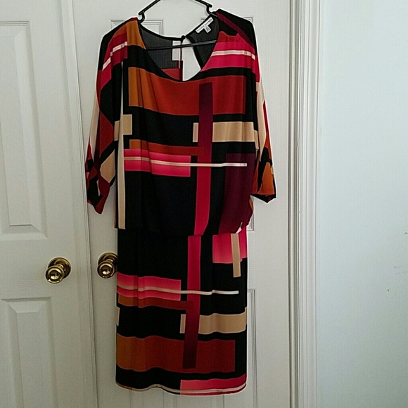 Dress - Picture 1 of 3