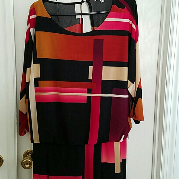 Dress - Picture 3 of 3