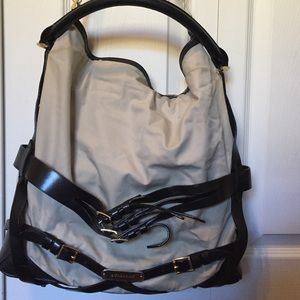Burberry hobo style purse