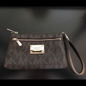 Michael Kors large wristlet