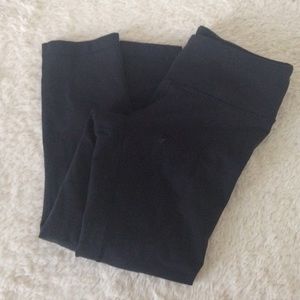Lulu lemon black cropped leggings