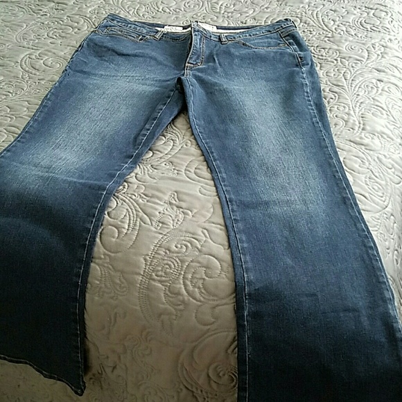 Jeans - Picture 2 of 2