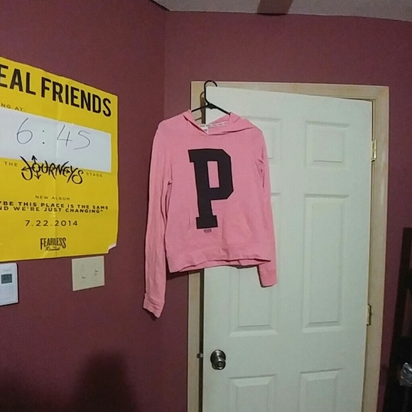 VS pink hoodie!