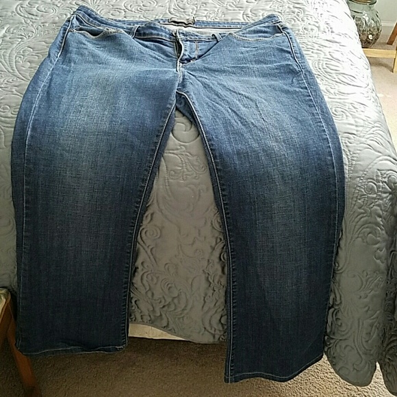 LEVI Jeans
