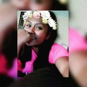 Meet your Posher, Crystal