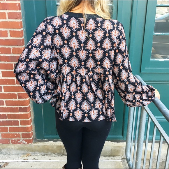 Lace-Up Feather Printed Blouse - Picture 3 of 5