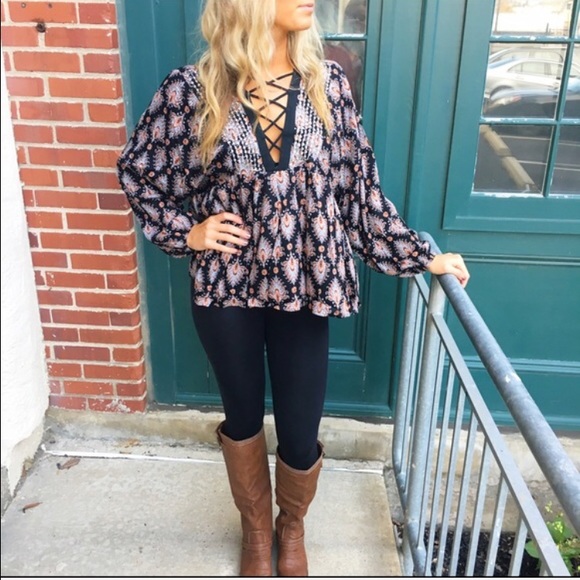 Lace-Up Feather Printed Blouse - Picture 2 of 5