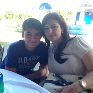 Meet your Posher, Yadhyra iris