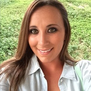 Meet your Posher, Stefani