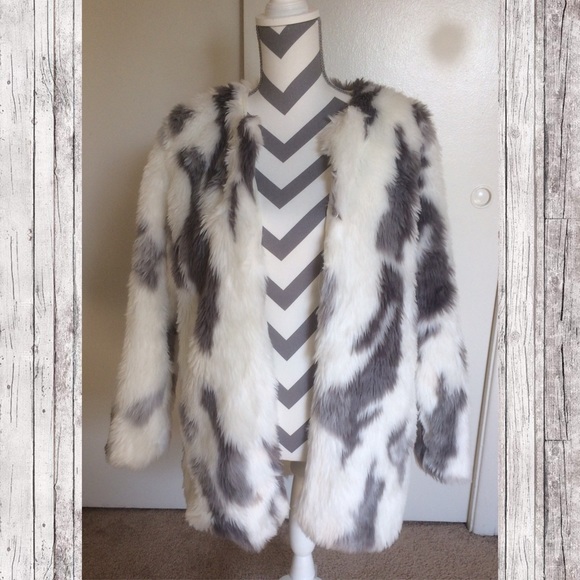 Black & White Wenxi Coat