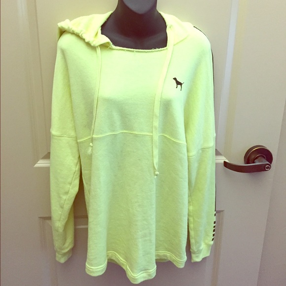 Neon pink tunic !!!! 😍