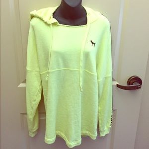 Neon pink tunic !!!! 😍