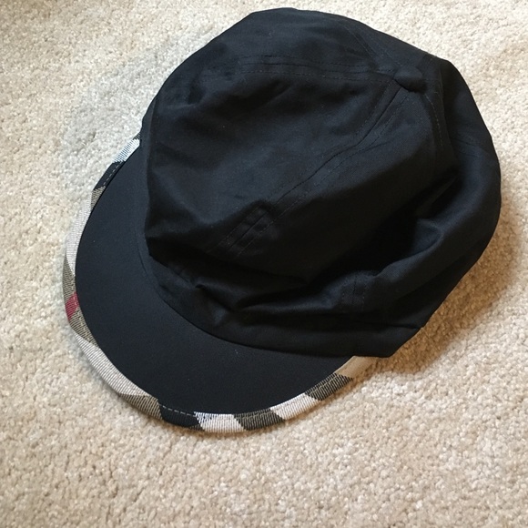 Burberry hat