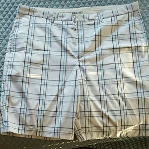 Men's golf shorts