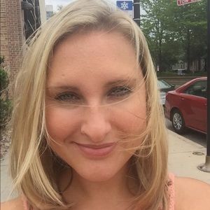 Meet your Posher, Christine