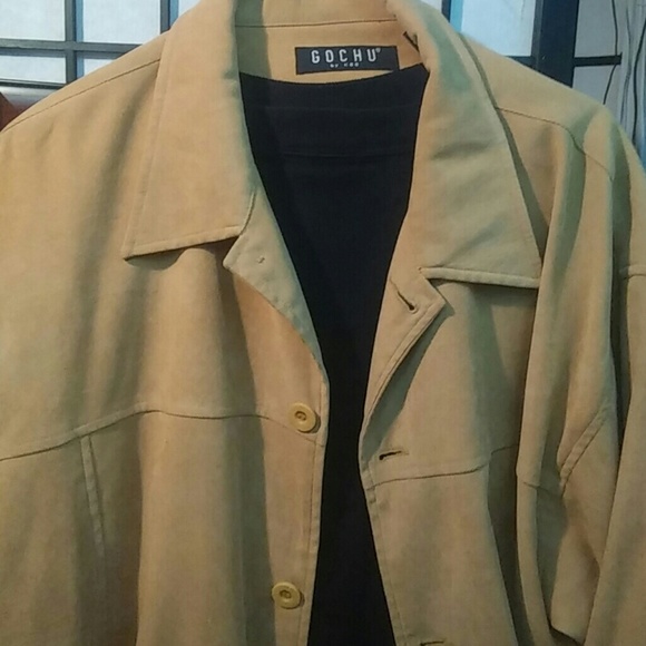 Suit - Picture 2 of 3