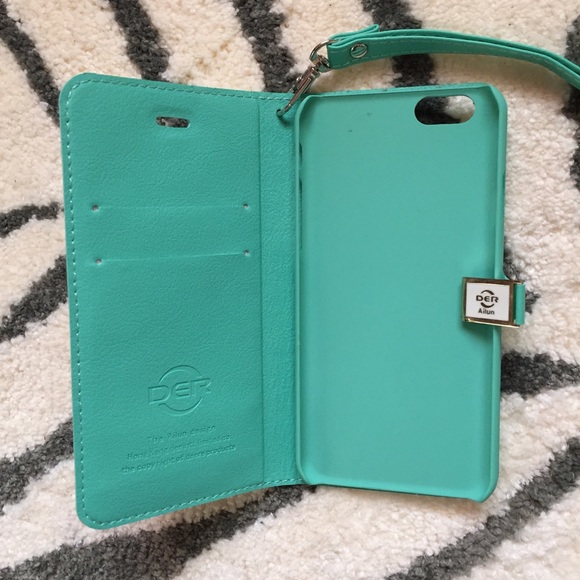 ❗️LASTCHANCE❗️iPhone 6/6S Wallet Case - Picture 2 of 2