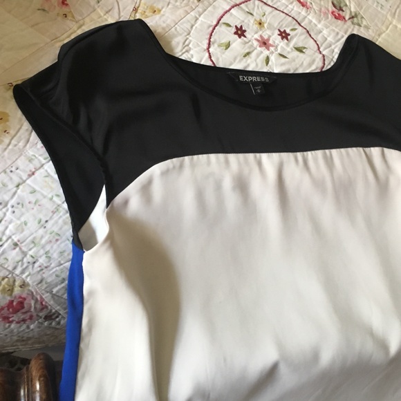 Beautiful express mini dress - Picture 2 of 3