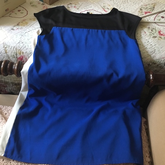 Beautiful express mini dress - Picture 3 of 3