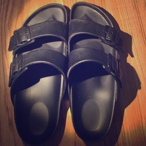 Black rubber Birkenstocks! Size 38 lightly worn