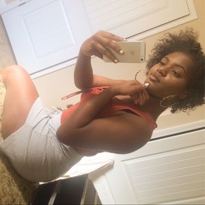 Meet your Posher, Lanaja