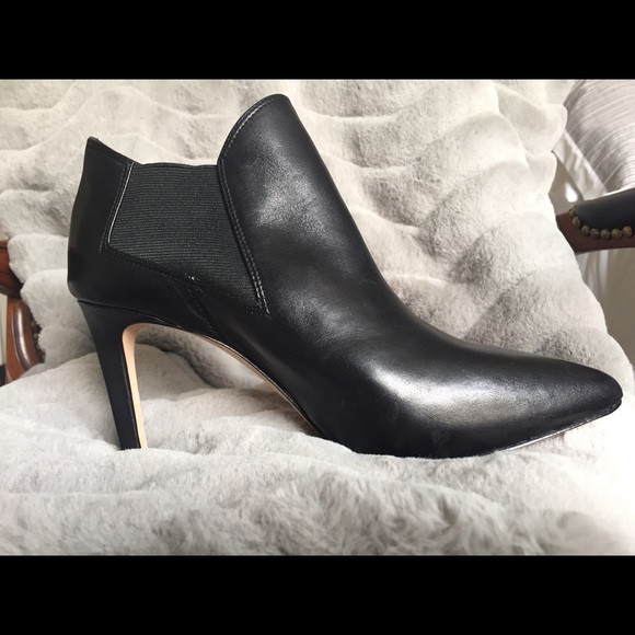 Antonio Melani Ankle Booties NWT
