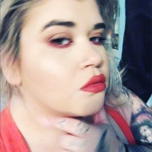 Meet your Posher, Gabriela