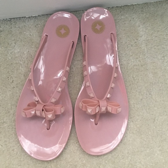NWOT pink studded flip flops - Picture 2 of 4