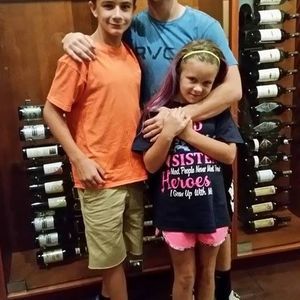 Meet your Posher, Jean