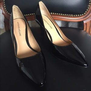 Antonio Melani NWT Black Patent Heels
