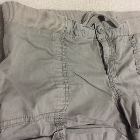 Old navy shorts - Picture 4 of 4