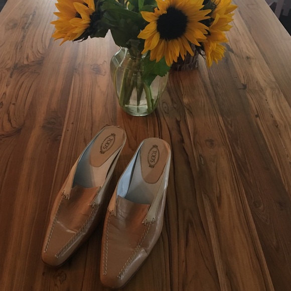 TOD'S Leather Slides