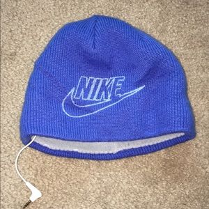 Nike hat with built in headphones