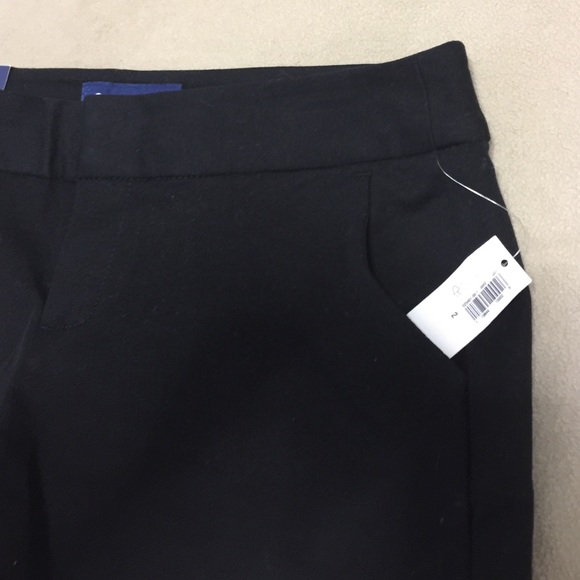 Old navy shorts - Picture 4 of 4