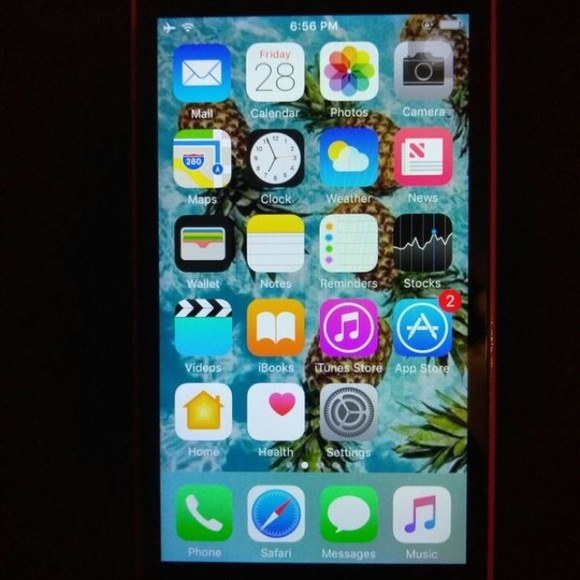 iPhone 5c - Picture 2 of 2