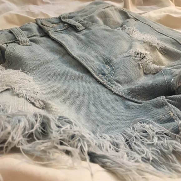 Super High Waisted Shorts - Picture 4 of 4