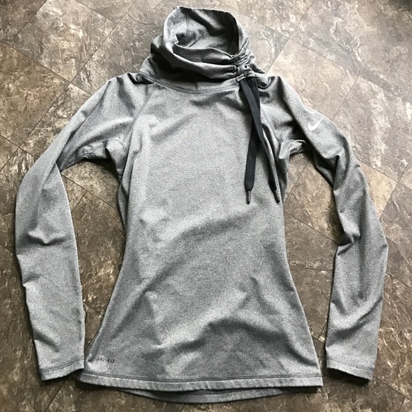 Nike Tops - Nike Pro Hyperwarm top